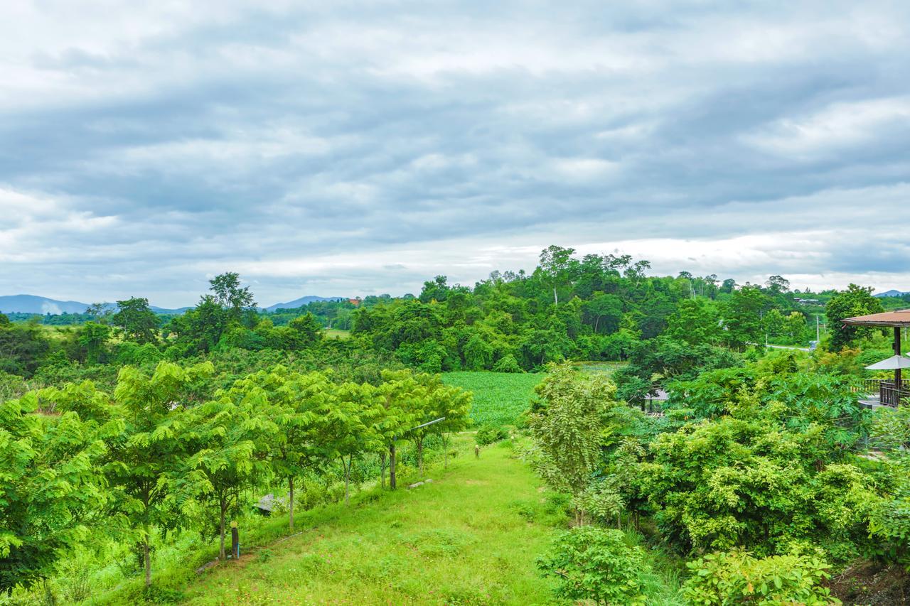 Li Baan Pailyn Resort Lamphun מראה חיצוני תמונה