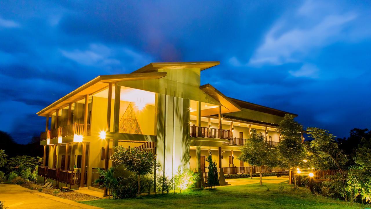 Li Baan Pailyn Resort Lamphun מראה חיצוני תמונה